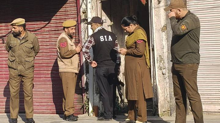 Kashmir Times editors say SIA raids intended to intimidate, delegitimise, ultimately to silence