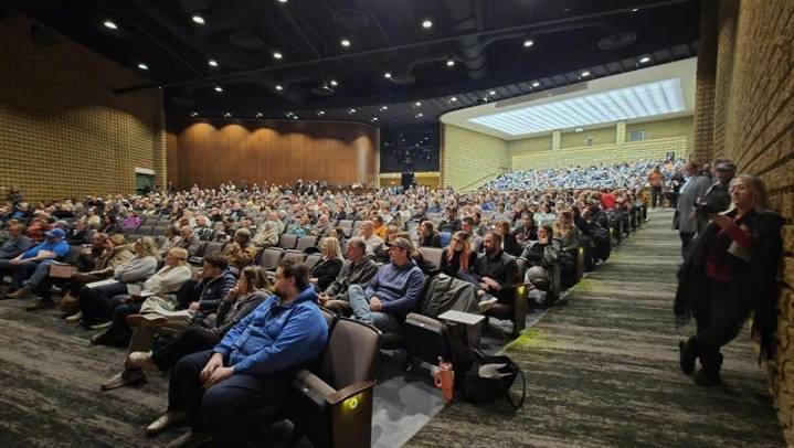 Howell Township puts pause on data centers after hundreds protest