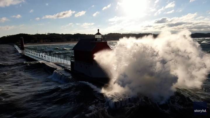 Gale warning issued as waves overtake Grand Haven lighthouse