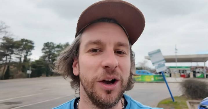 Man visits 'UK's worst motorway services' and cuts review short when he sees toilets