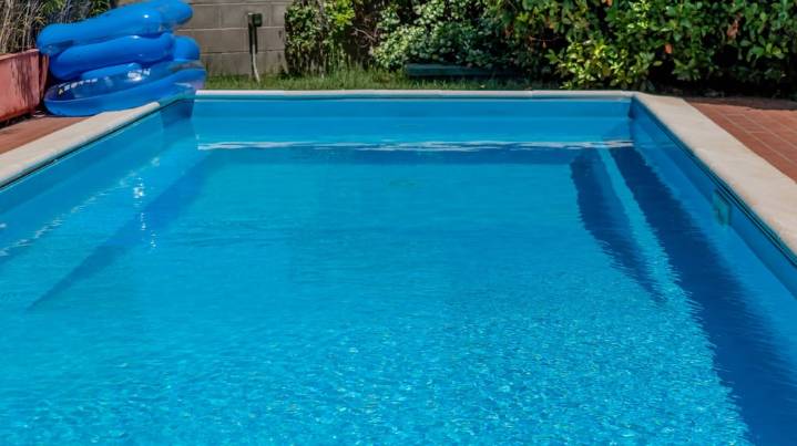 Tragedia en Córdoba: un nene de cinco años murió ahogado en la pileta el día de su cumpleaños