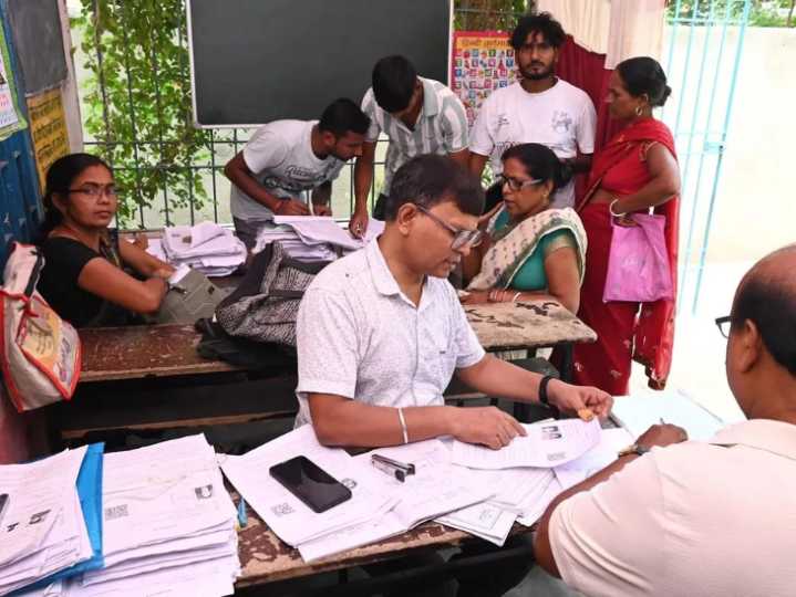 ECI cracks down on SIR irregularities:Eight BLOs served showcause notices, probe teams formed after reports of open-site form distribution, political bias, and voter inconvenience