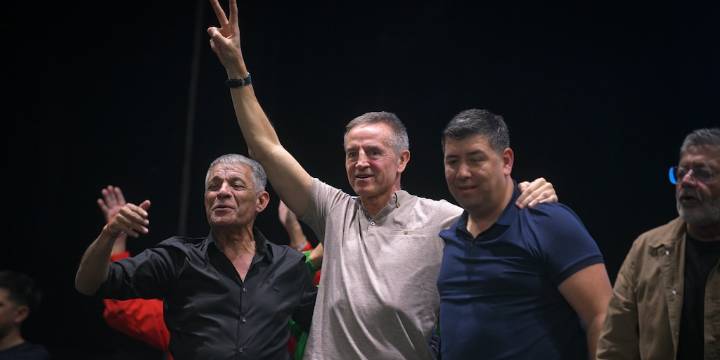 El Gobierno evalúa convocar a la CGT antes de presentar la reforma laboral