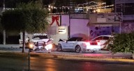 Conductor alcoholizado estrella su auto de lujo contra patrulla de Tlaquepaque en Guadalajara dejando policías heridos