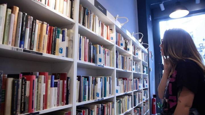 Guardando las distancias: ¿Cansados de ser consumidores de cultura?