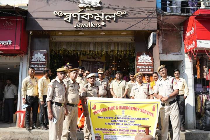 Swarnakamal Jewellers conducts safety drill at showroom