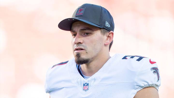 Falcons sign new kicker to replace Parker Romo after he blew game vs. Patriots