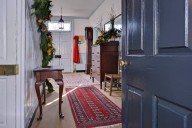 Annual Christmas tour highlights Colonial Williamsburg homes