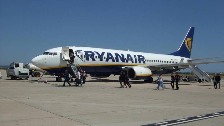 Ryanair descarta el papel y sólo aceptará tarjetas de embarque 100% digitales