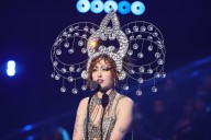 Chappell Roan Under Fire Over Red Carpet Behavior