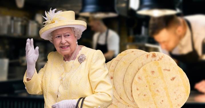 ‘Llegó a probar la tortilla’: La vez que el chef mexicano Fernando Stovell le cocinó para la reina Isabel