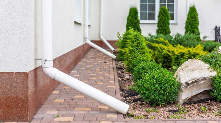 Simple Tips To Make A Loud Gutter Downspout Quieter