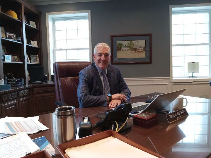 Bay Village Mayor Paul Koomar outlines goals as he prepares for a new term in office