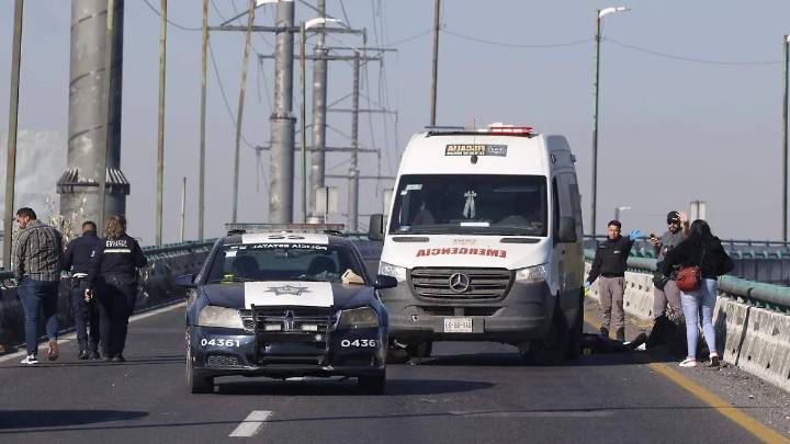 Localizan cuerpo de hombre en distribuidor vial Miguel Alemán en San Mateo Atenco