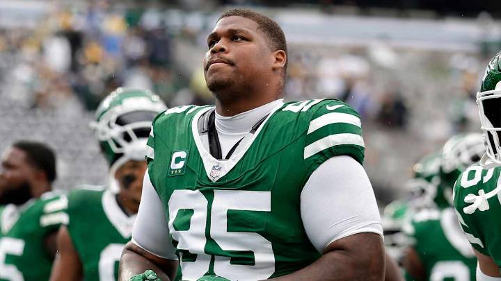 Cowboys en proceso de finalizar un canje por DT Quinnen Williams