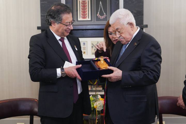 Petro se reúne con Mahmoud Abbas y reafirma apoyo de Colombia a la causa palestina