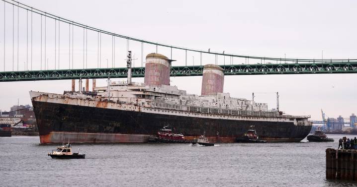SS United States to become world's largest artificial reef off Florida in 2026 after departing Philadelphia