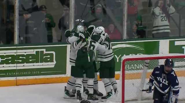 Dartmouth men’s hockey wins regular season home opener