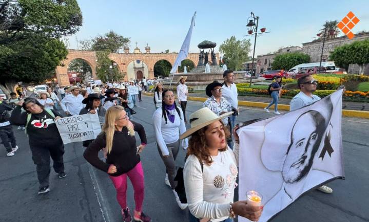Avanza marcha por justicia para Carlos Manzo en Morelia