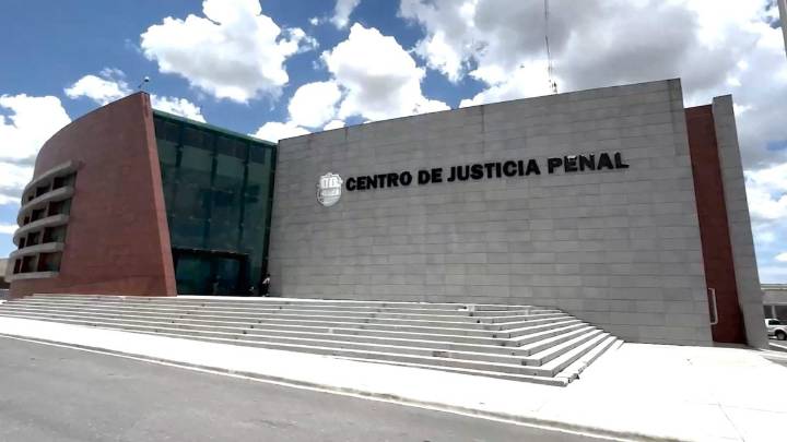 Vinculan a presunto feminicida; seguirá Hugo “N” proceso penal en prisión