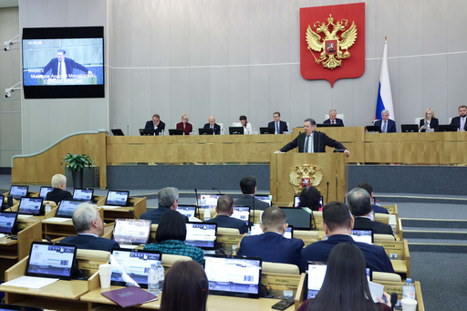 Legisladores rusos aprueban ley que aumenta impuestos a los considerados "agentes extranjeros"