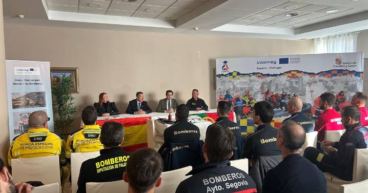 Un bombero de Salamanca participa en la recreación de una catástrofe de protección civil de grandes dimensiones