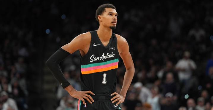 Victor Wembanyama (calf tightness) will miss the game against Kings