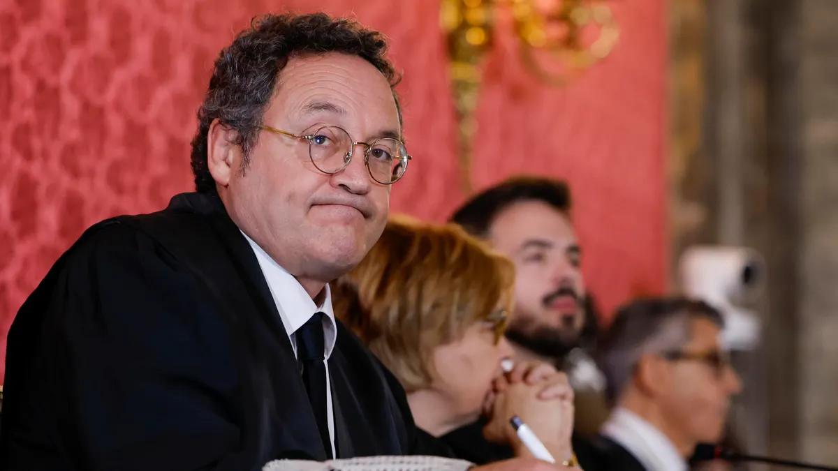 El periodista Alfonso Pérez Medina denuncia presión para revelar fuentes en el juicio del Fiscal General del Estado