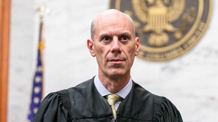 Judge to proceed with contempt probe after U.S. flew migrants to El Salvador prison in March