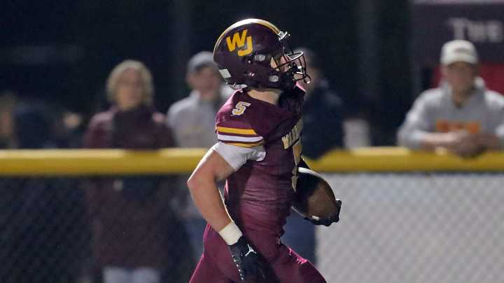 Walsh's Marty Tobin on his 2nd consecutive 4-TD playoff outing. Video