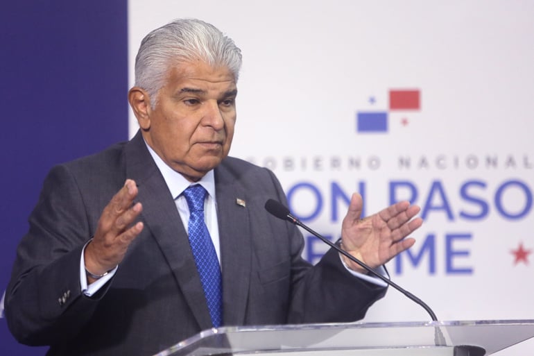 Presidente panameño niega que se preste para una acción hostil contra Venezuela
