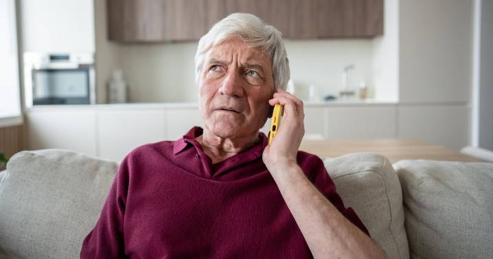 Warning issued to North East residents over phone call scammers posing as police
