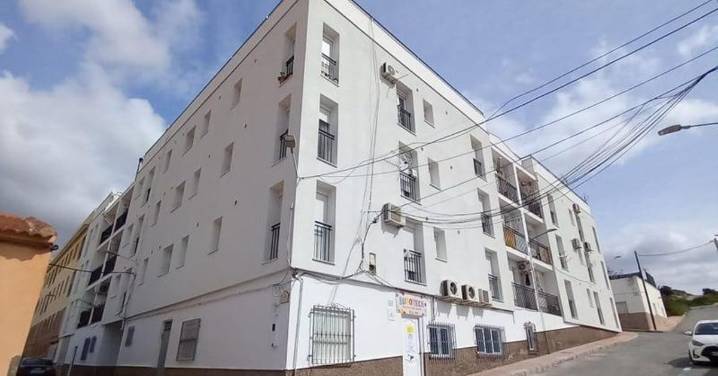 Más de una veintena de viviendas públicas en alquiler de Albox ganarán en accesibilidad