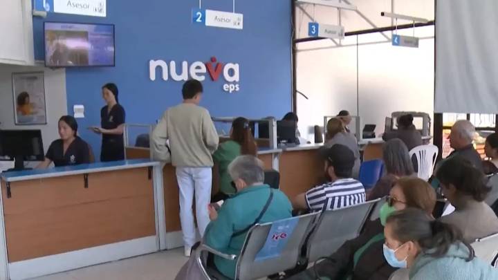 Jornada de protestas de médicos y pacientes de la Nueva EPS en Colombia: la falta de pago tiene en jaque al sistema