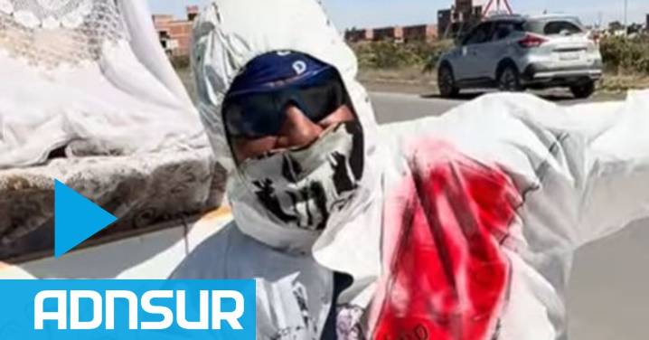 16:41 El vendedor ambulante que se transformó en “fantasmita de la B” y ofrecía “empanadas para hinchas de River”