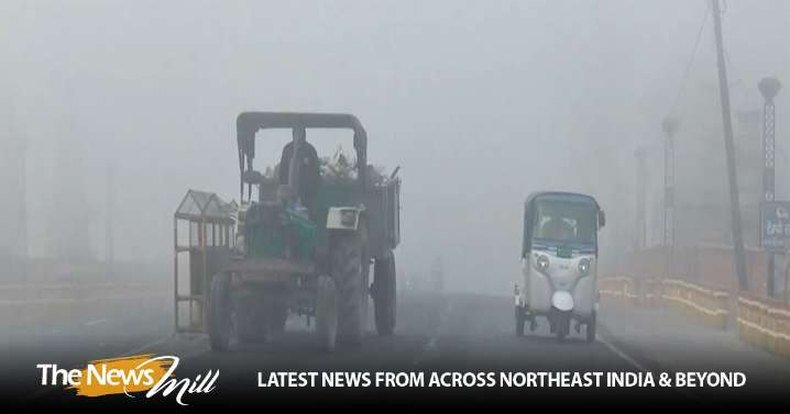 UP: Moradabad wakes up to thick fog amid slight temperature dip; commuters’ visibility impacted