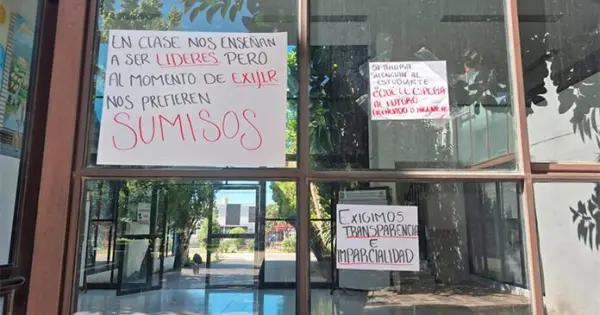 Docentes del ITSLP mantienen jornada de "brazos caídos"