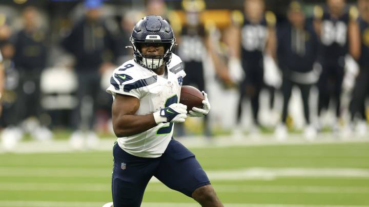 Seahawks list Kenneth Walker as questionable for Sunday