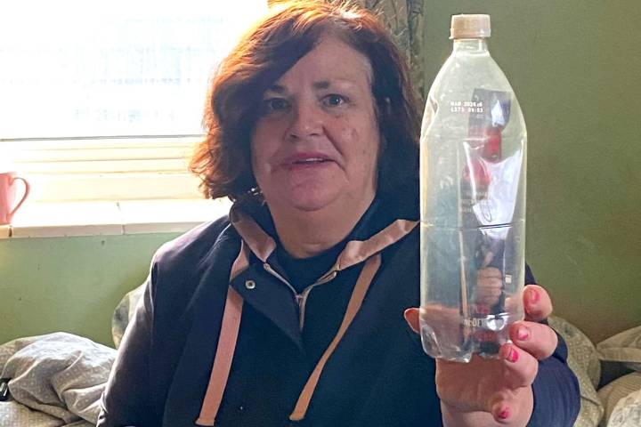 Woman Receives Nasty Reply to Her Message in a Bottle