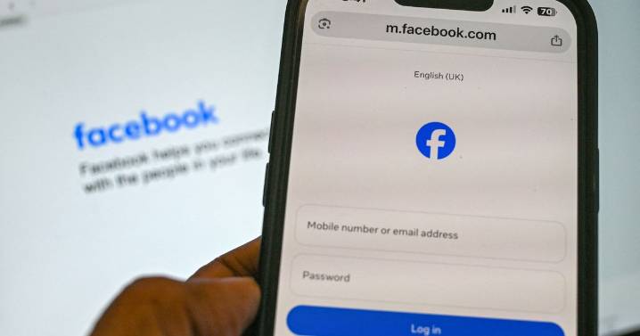 Facebook friend request sees boyfriend-from-hell put knife to partner's throat