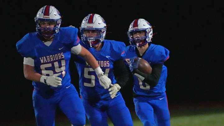 HS football: Playoff week has 5 standouts including pair of teammates