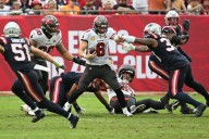 Buccaneers' rally falls short this time as Patriots win