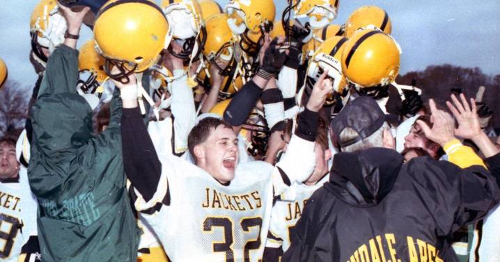 Friday Football Flashback | Ferndale, Central Cambria each claimed District 6 gold 30 years ago