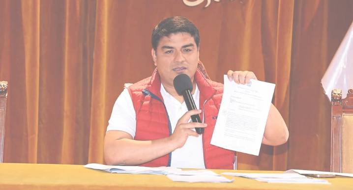 Alcalde de Trujillo defiende a subgerenta Ana Rosa Vásquez