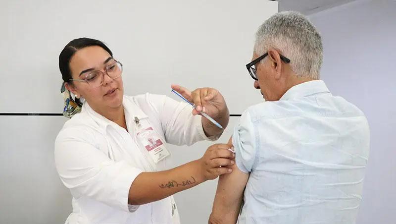 La Paz activa amplia jornada de vacunación este sábado para reforzar la protección ante temporada ...