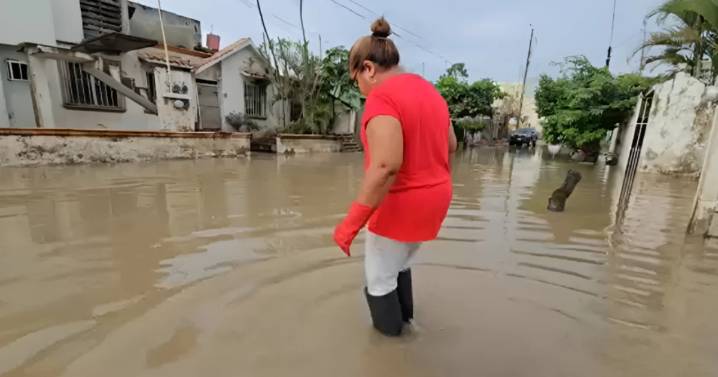 No acaba la pesadilla: Poza Rica vuelve a inundarse tras fuertes lluvias del frente frío 16