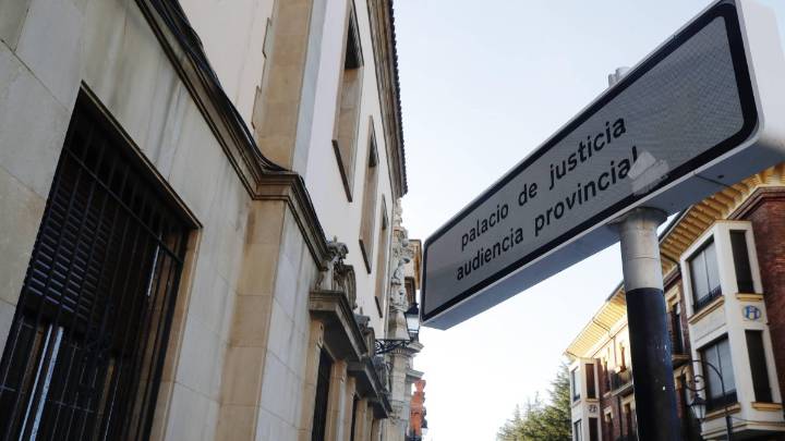 Juzgan a un hombre que dejó ciego a un amigo tras una brutal paliza en pleno brote psicótico