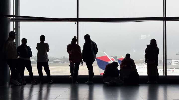 Por el cierre de la Administración, Estados Unidos anuncia que cancelará el 10 % de los vuelos en 40 aeropuertos principales a partir de este viernes
