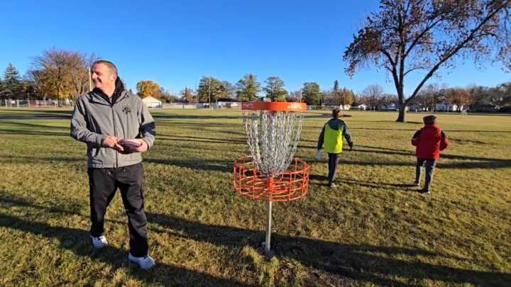 Years after on-court cardiac arrest, Perham basketball player brings new sport to Moorhead students
