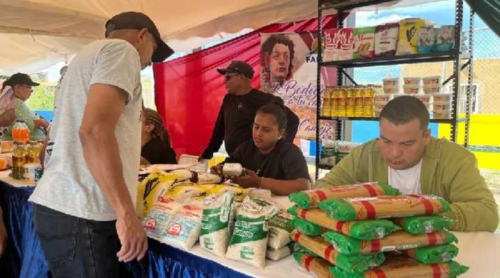 Ejecutivo nacional distribuye más de 28 toneladas de alimentos durante Plan Amor y Prosperidad Alimentaria (+Video) 29 de noviembre de 2025 | País También se constituyen en asambleas democráticas más 